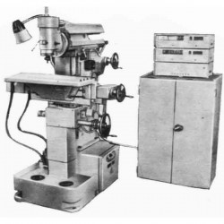 stanok-frezernij-shirokouniversalnij-instrumentalnij-s-uci-675pf1